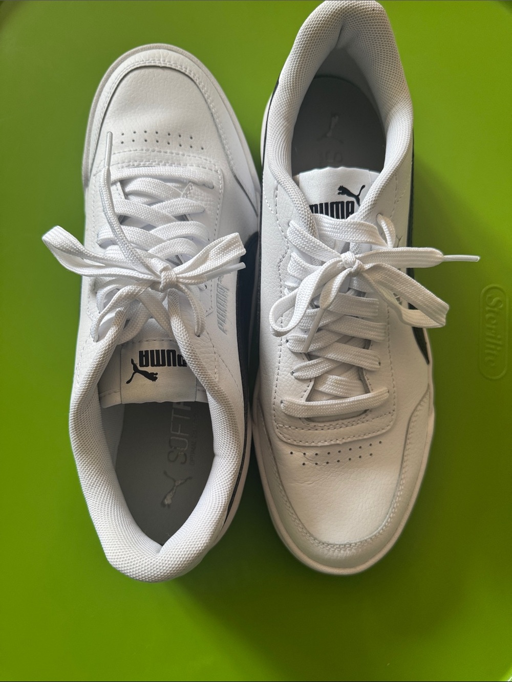Puma Menβs Classic White & Black Low-Top Sneakers